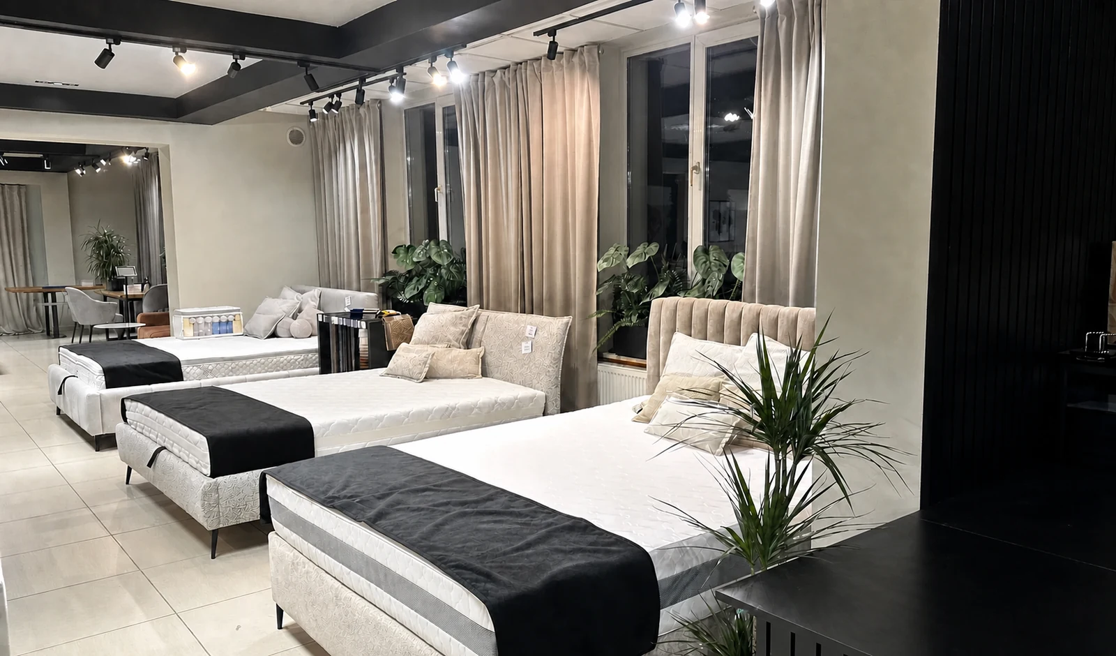 Showroom MEBLOVO w Opolu Strefa materacy w showroomie MEBLOVO